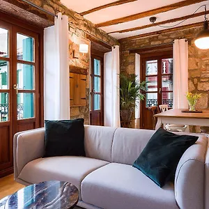 https://apartamento-carlos-v.basquecountryhotels.org